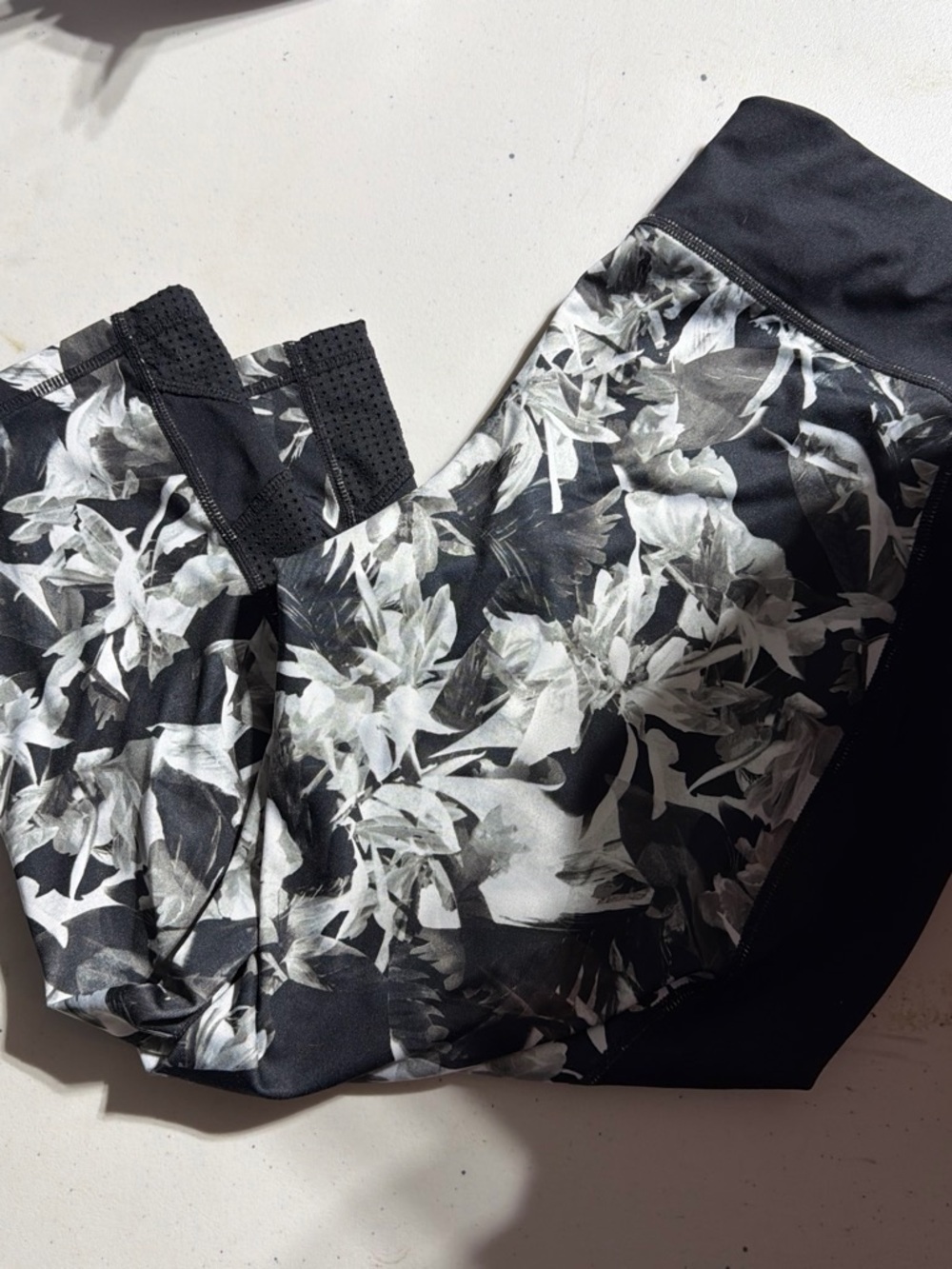 Ideology Black & White Floral Performance Leggings